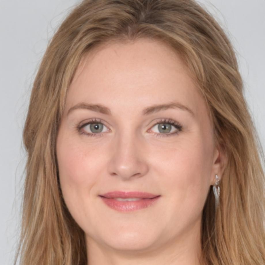 Sienna MacLeod